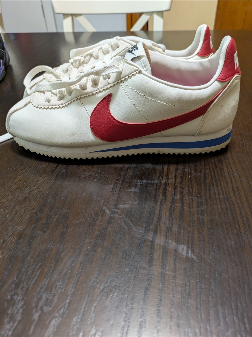 Nike Women's 2016  Classic Runner Sneakers in White and Red